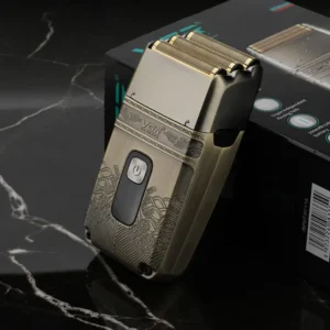 Afeitadora Shaver Vgr V-335 Triple Hoja Inalámbrica Usb Dorado