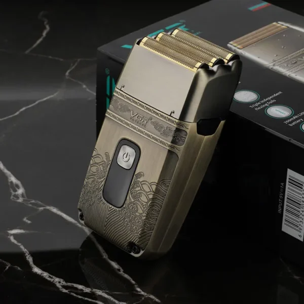 Afeitadora Shaver Vgr V-335 Triple Hoja Inalámbrica Usb Dorado